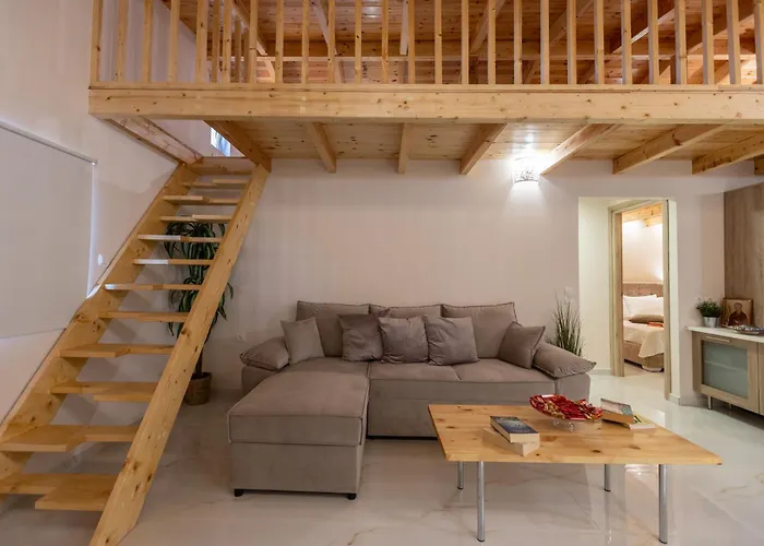 Relaxing Pool House In Lagonisi 1