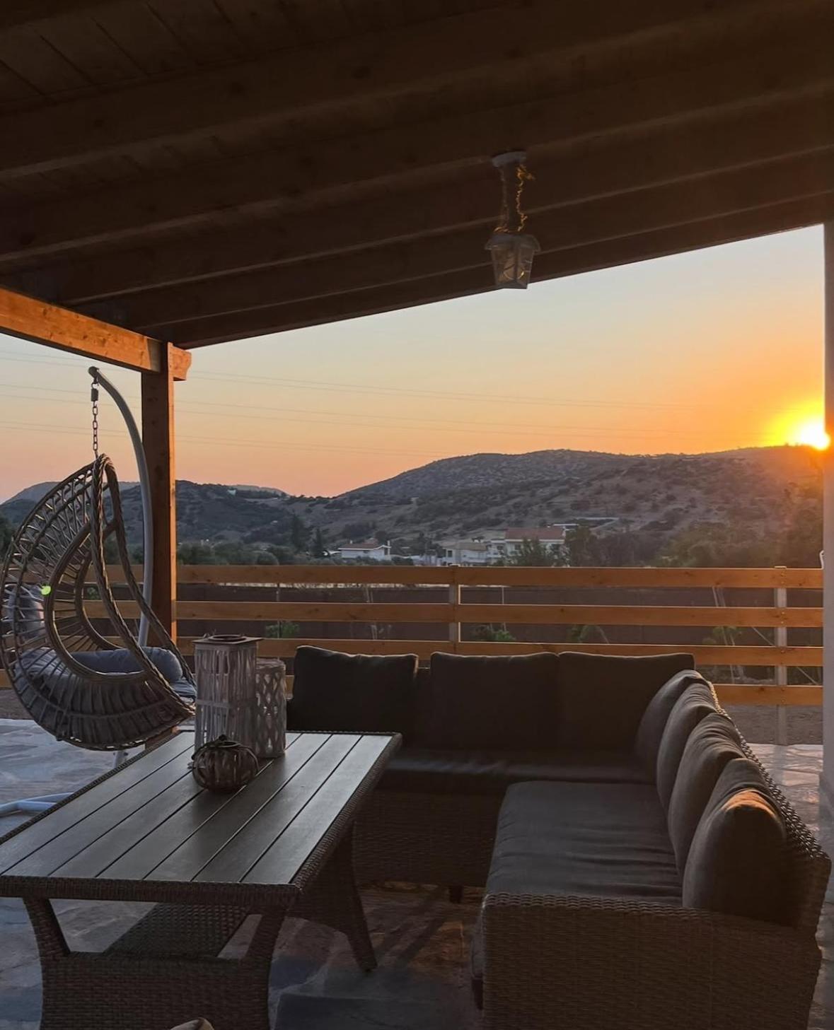 Holiday home Relaxing Pool House In Lagonisi 1 Kalivia Thorikou